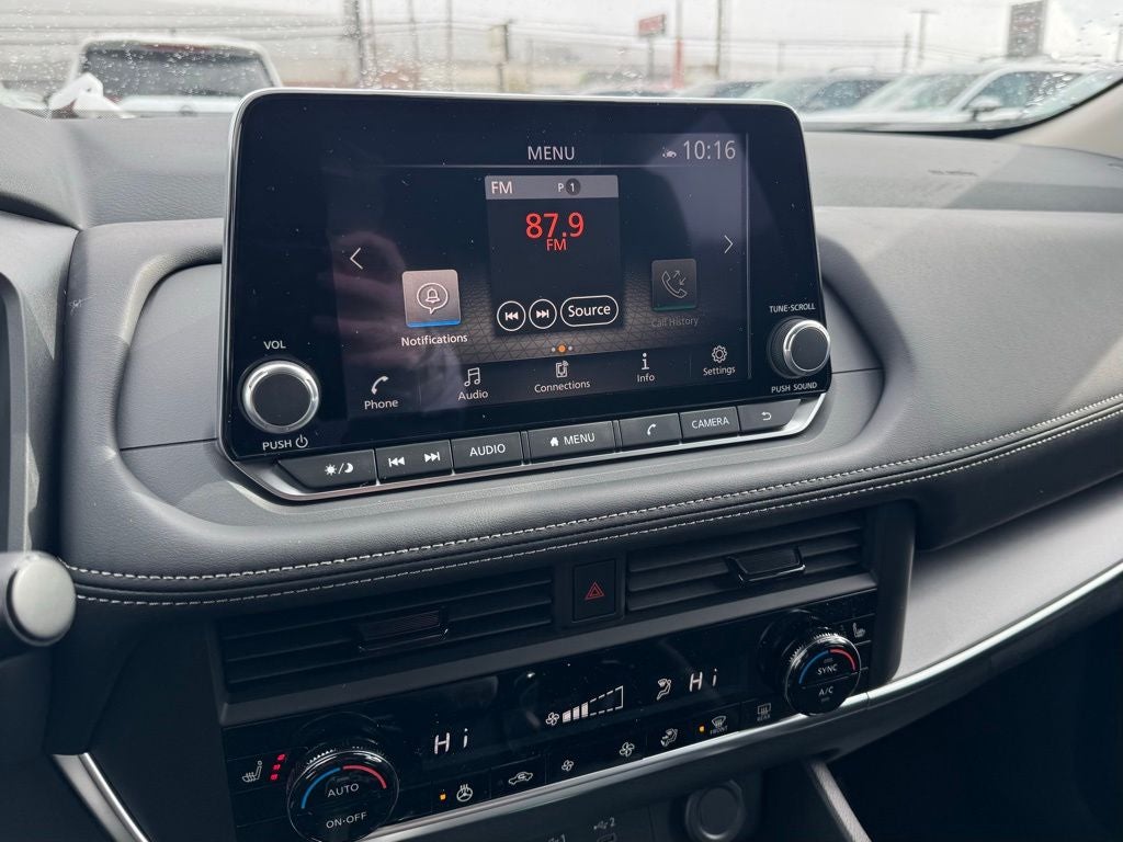 2026 Nissan Rogue Dark Armor