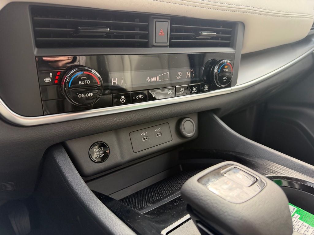 2026 Nissan Rogue Dark Armor