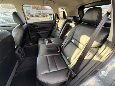 2024 Nissan Rogue SL