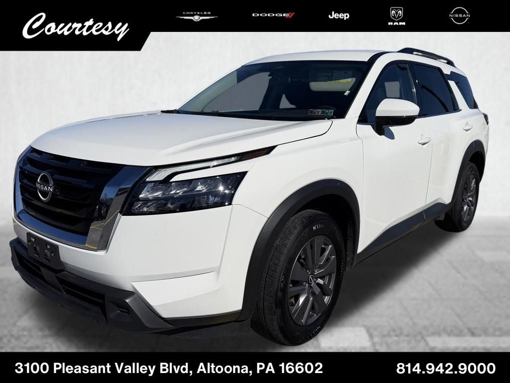 2025 Nissan Pathfinder SV
