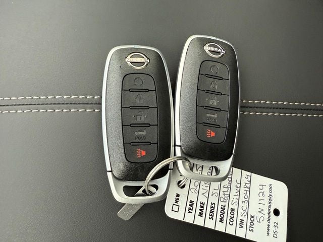 2025 Nissan Pathfinder SL