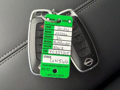 2026 Nissan Pathfinder SL