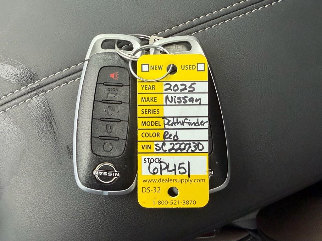 2025 Nissan Pathfinder Platinum