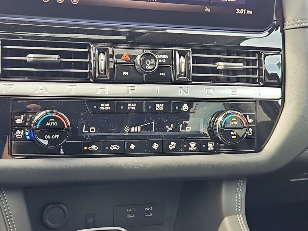 2026 Nissan Pathfinder Platinum