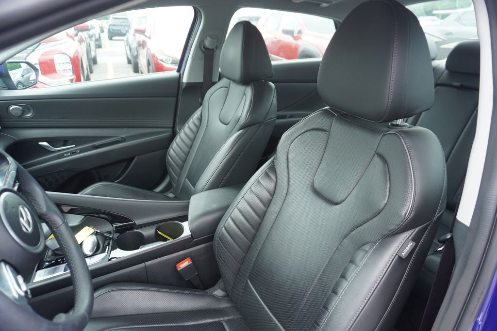 2025 Hyundai Elantra Hybrid Limited