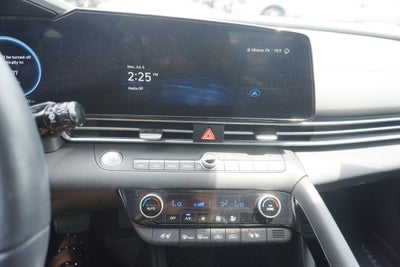 2025 Hyundai Elantra Hybrid Limited