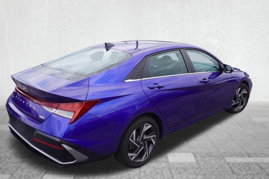 2025 Hyundai Elantra Hybrid Limited