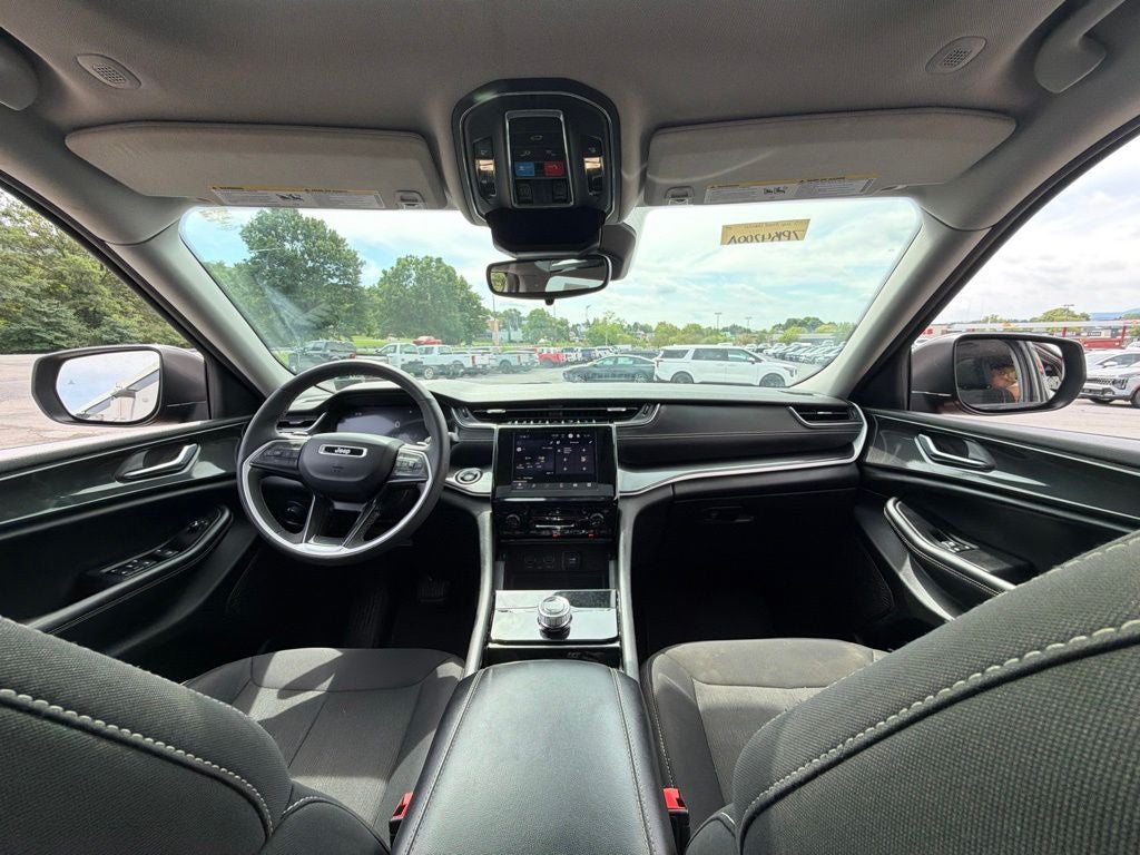 2023 Jeep Grand Cherokee L Laredo