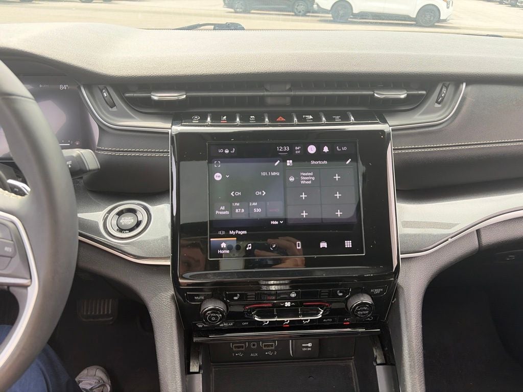 2023 Jeep Grand Cherokee L Laredo