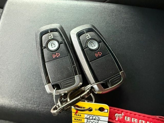 2023 Ford Bronco Big Bend Soft Top 17" Gray Aluminum Wheels