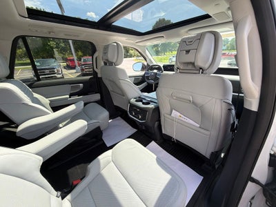 2027 Ford Expedition Platinum