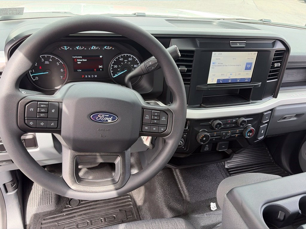 2027 Ford F-250SD XL