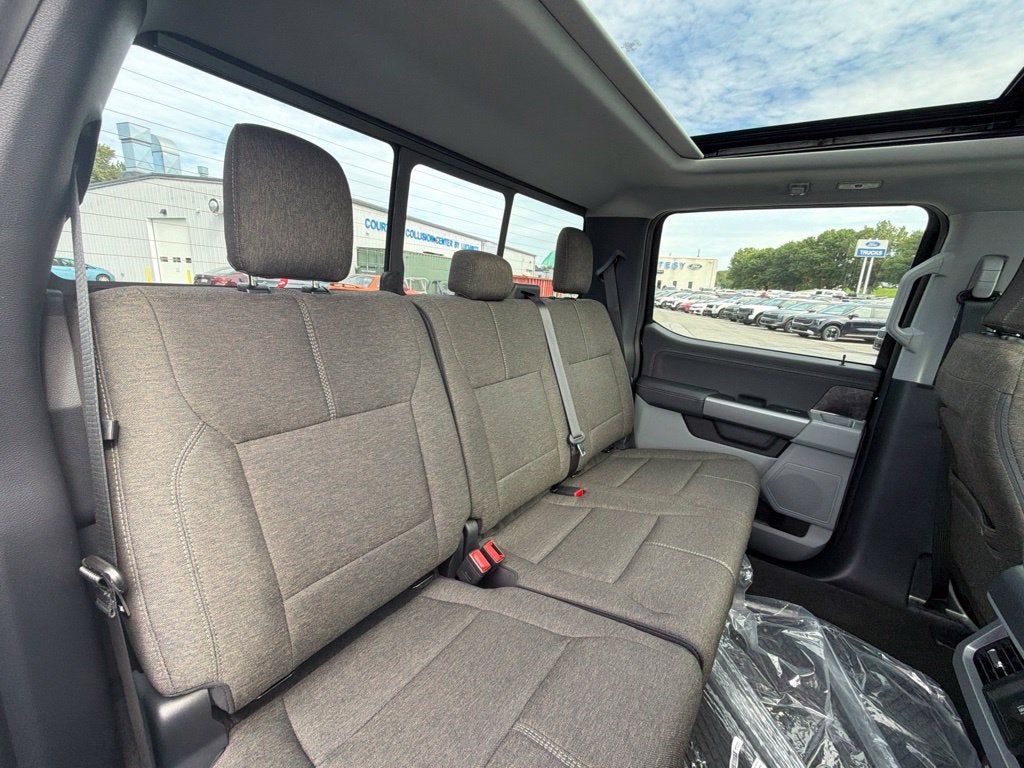 2027 Ford F-350SD XLT