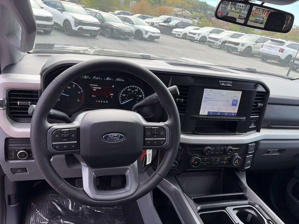 2027 Ford F-350SD XLT