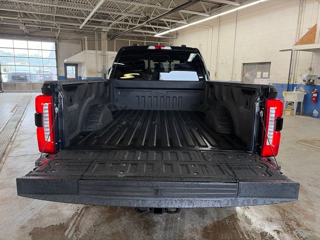 2023 Ford F-350SD Lariat