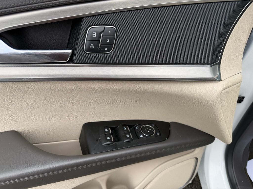 2020 Lincoln Nautilus Standard