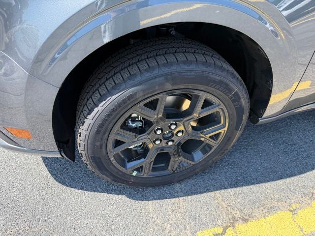 2025 Ford Maverick Lobo Standard