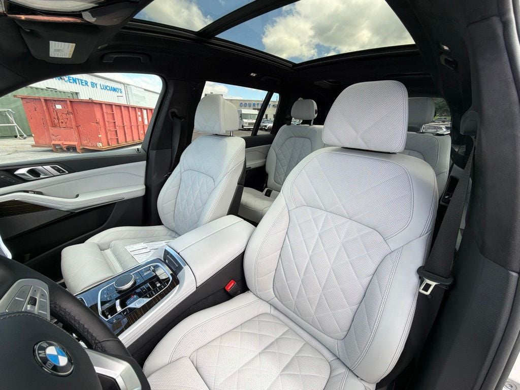 2024 BMW X7 xDrive40i