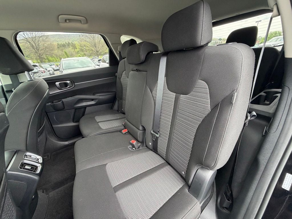 2024 Kia Sorento LX