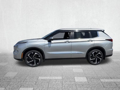 2022 Mitsubishi Outlander ES