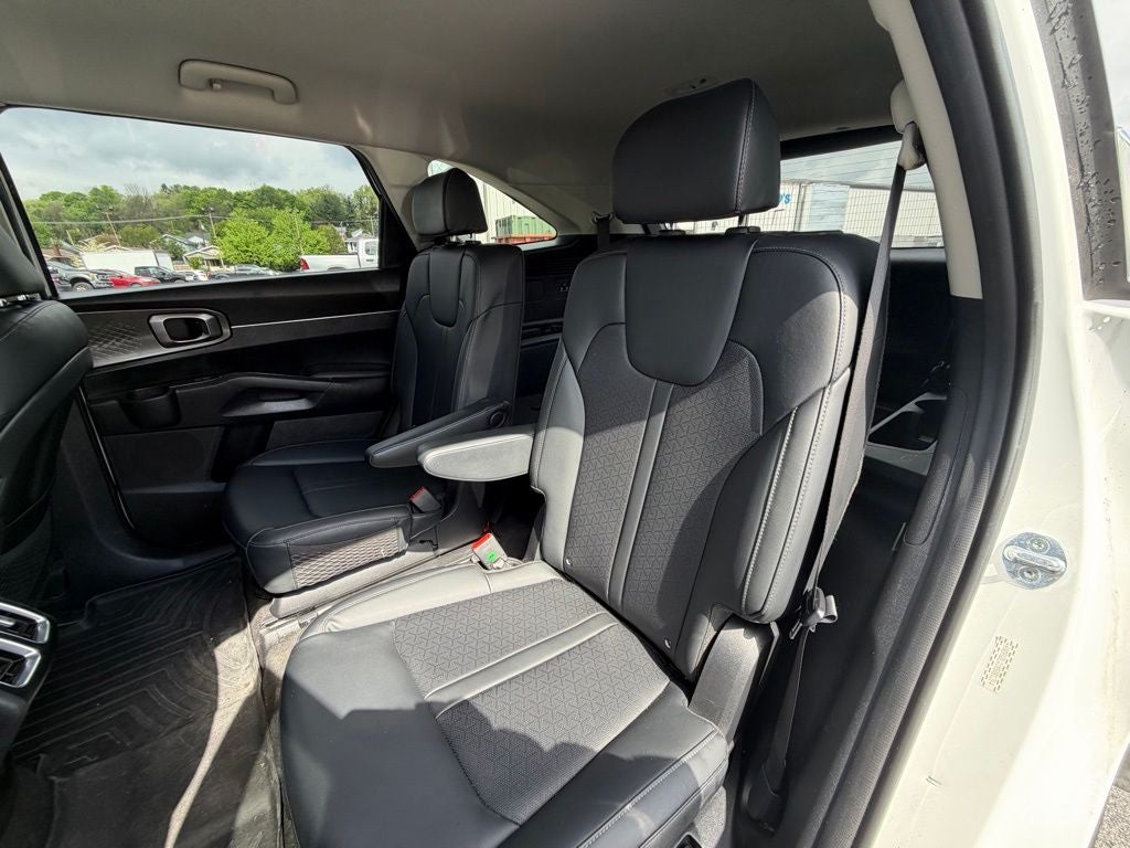 2022 Kia Sorento Hybrid S
