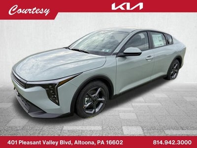 2025 Kia K4 LXS