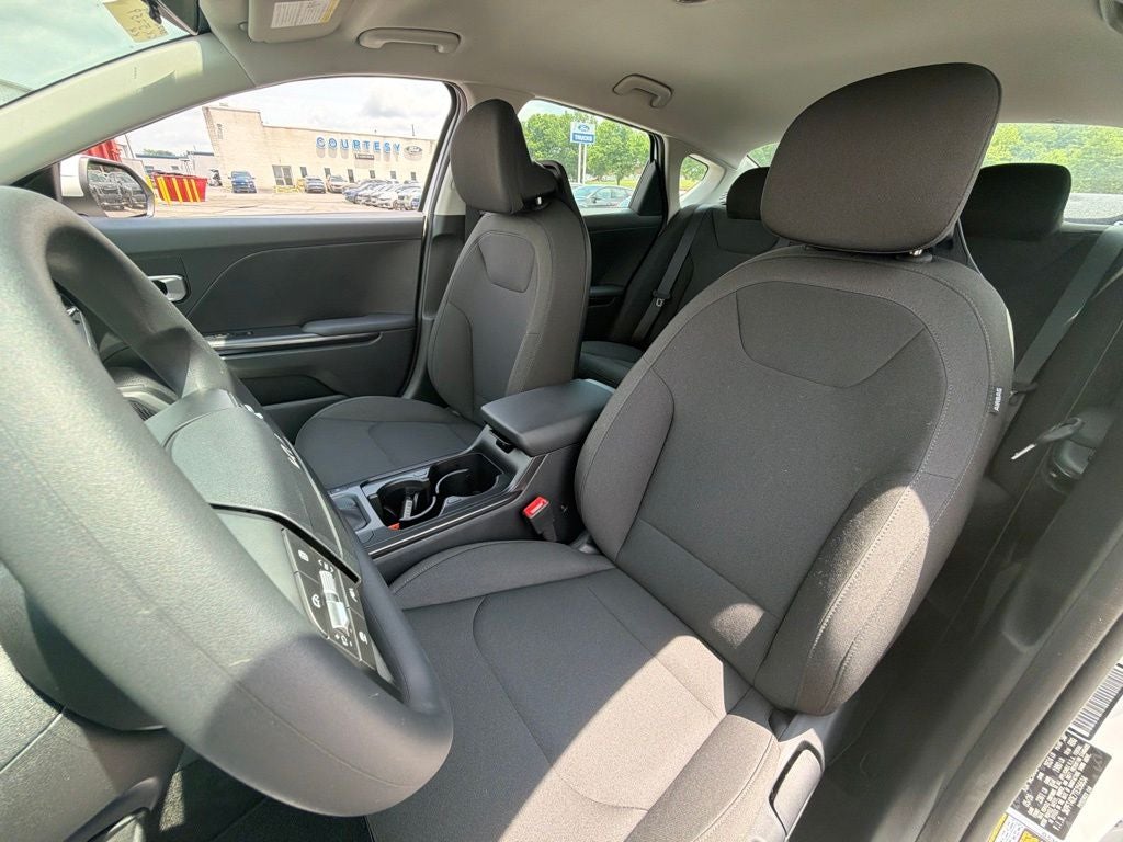 2026 Kia K4 LX