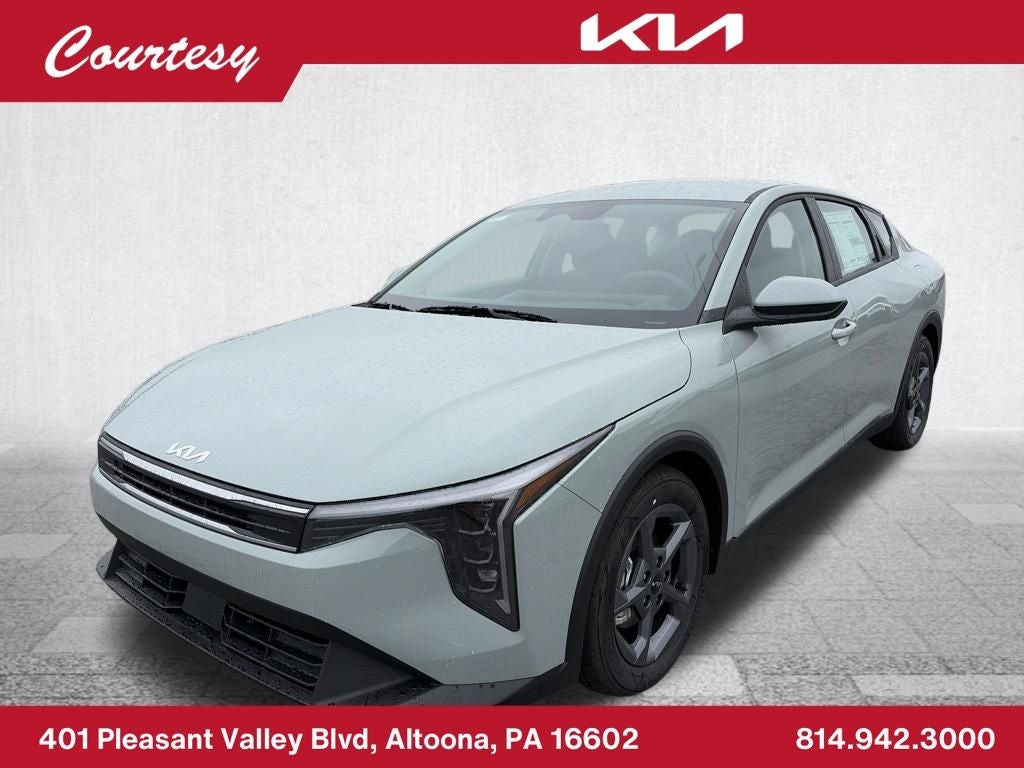 2026 Kia K4 LXS