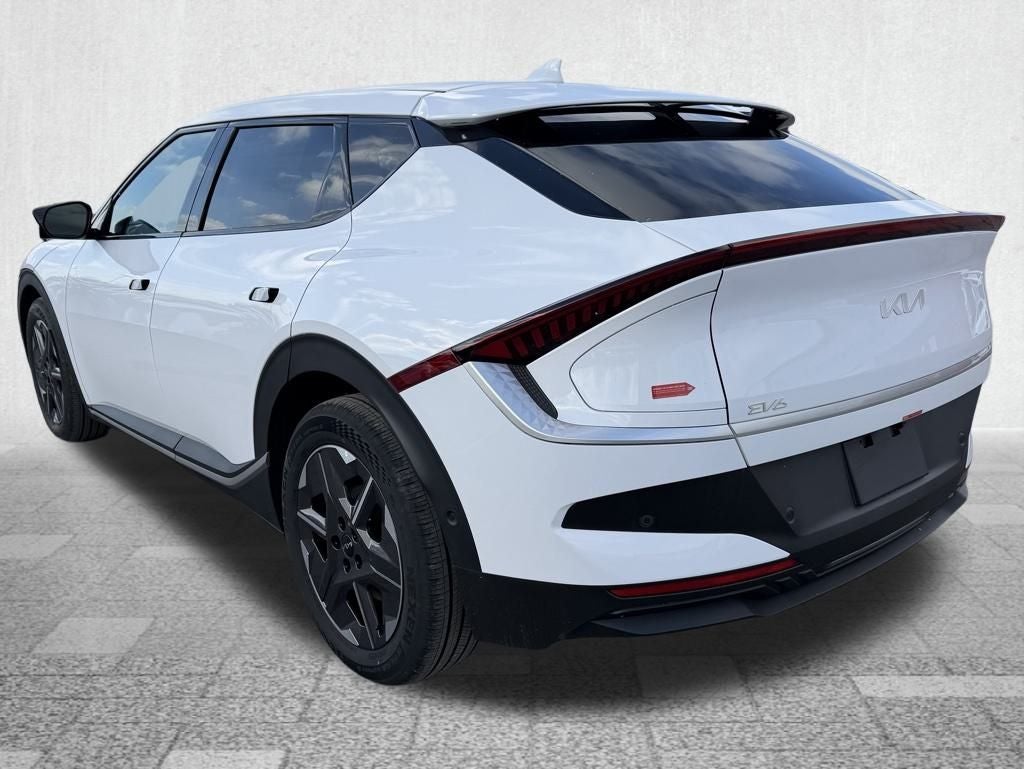 2025 Kia EV6 Light