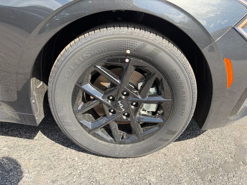 2026 Kia K5 LXS