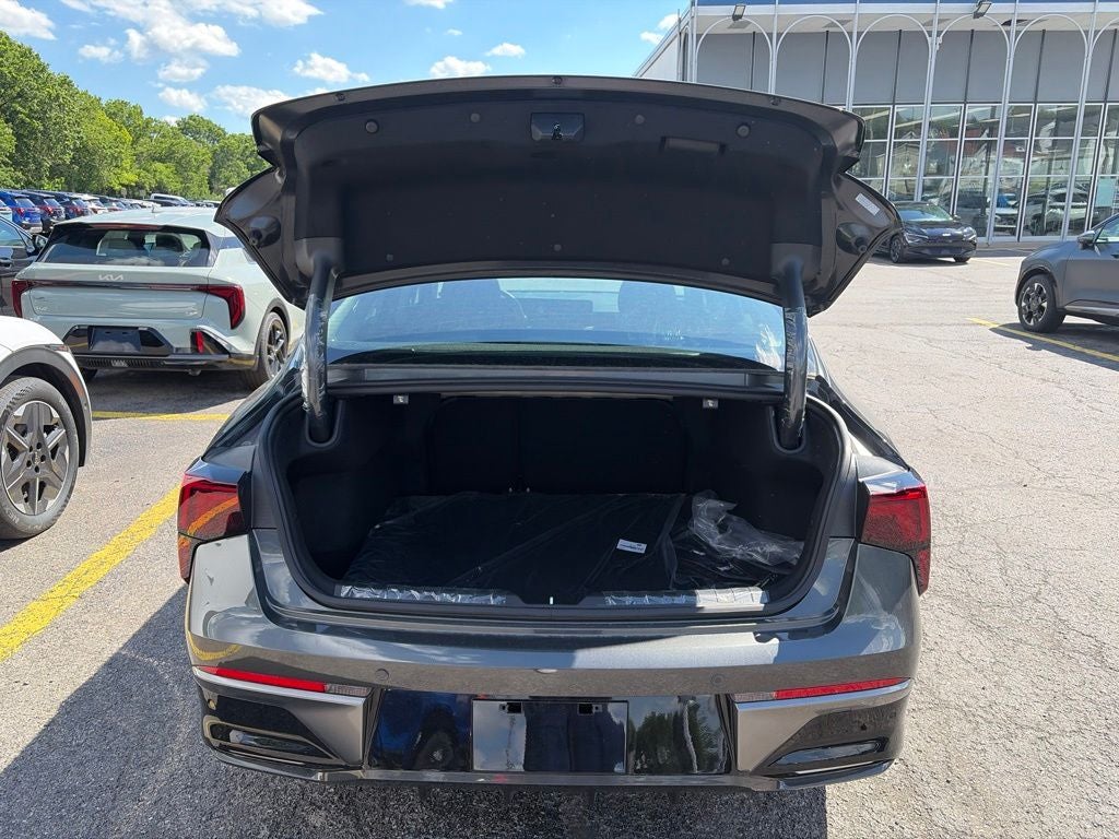 2026 Kia K5 LXS