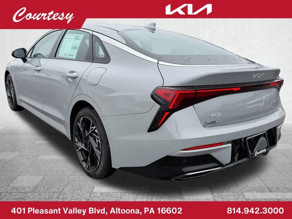 2026 Kia K5 GT-Line
