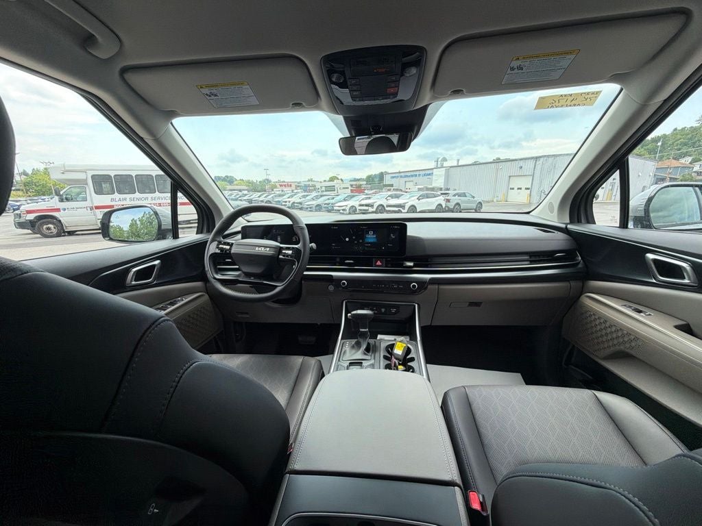 2027 Kia Carnival LXS