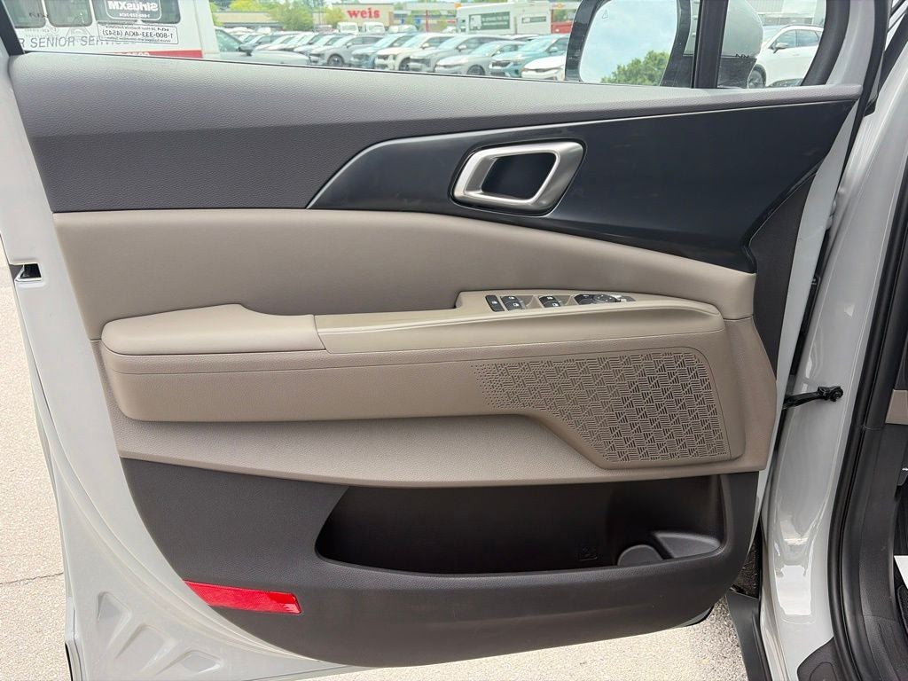 2027 Kia Carnival LXS