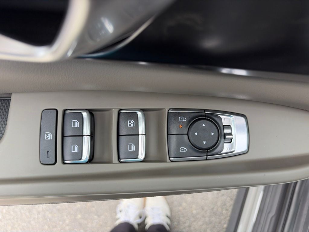 2027 Kia Carnival LXS