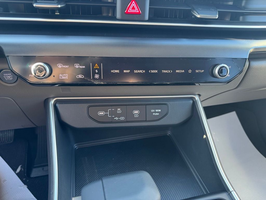 2026 Kia Carnival LXS