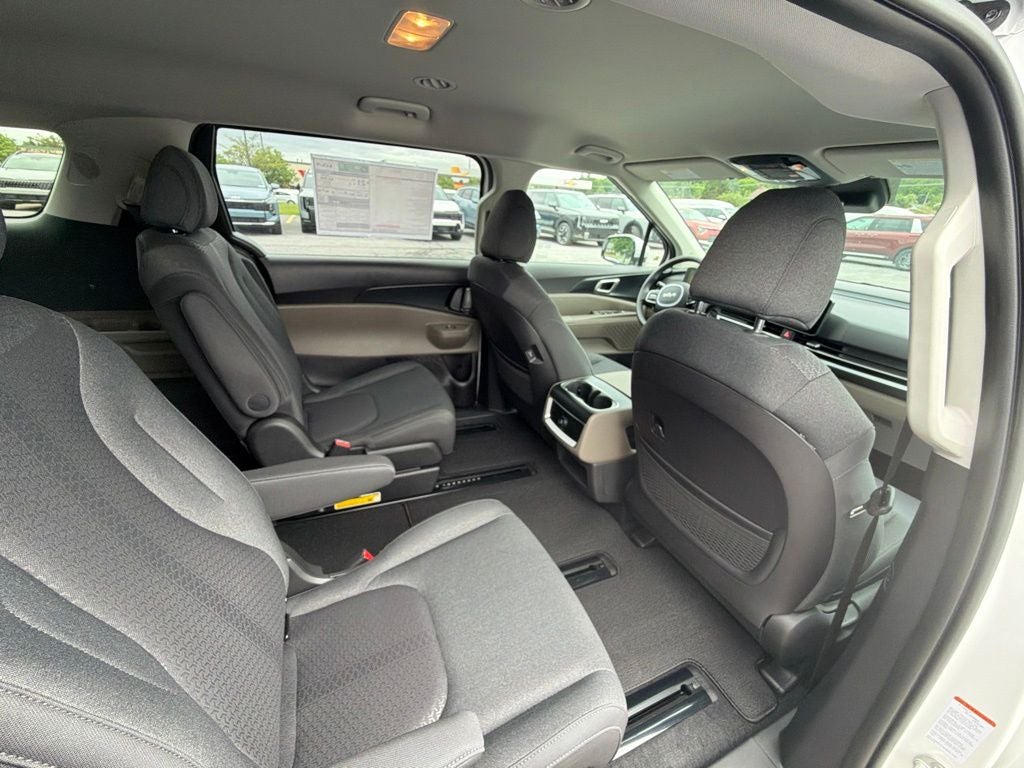 2026 Kia Carnival LX