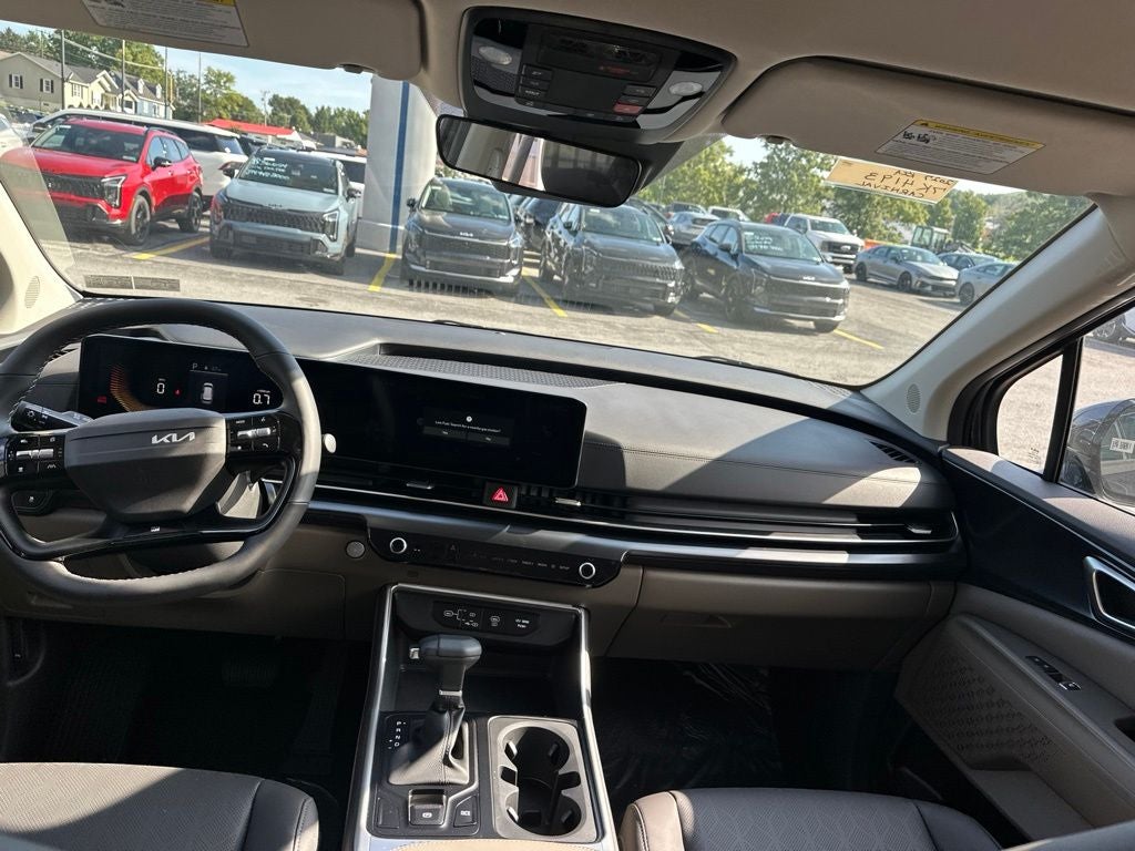 2027 Kia Carnival LXS