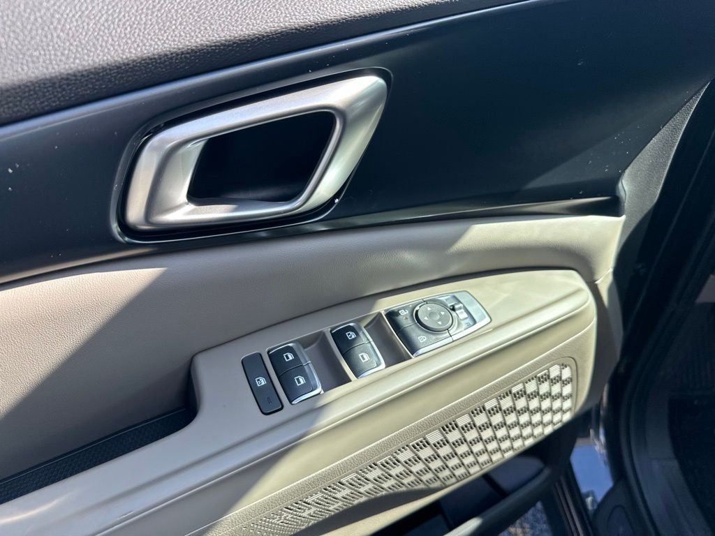 2027 Kia Carnival LXS