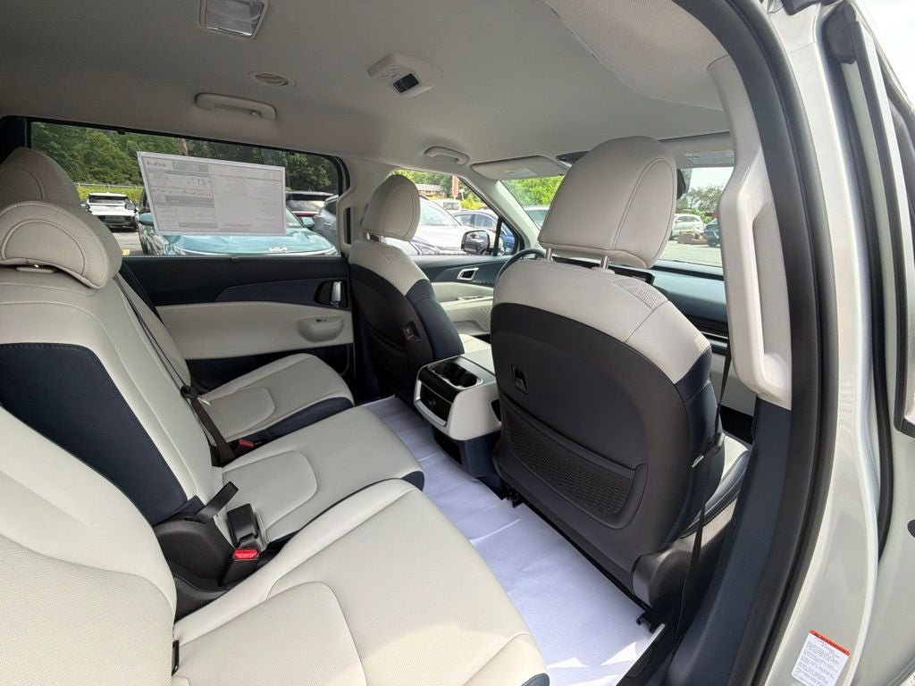 2026 Kia Carnival EX
