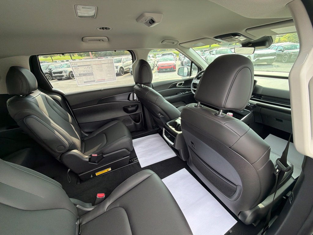 2027 Kia Carnival EX