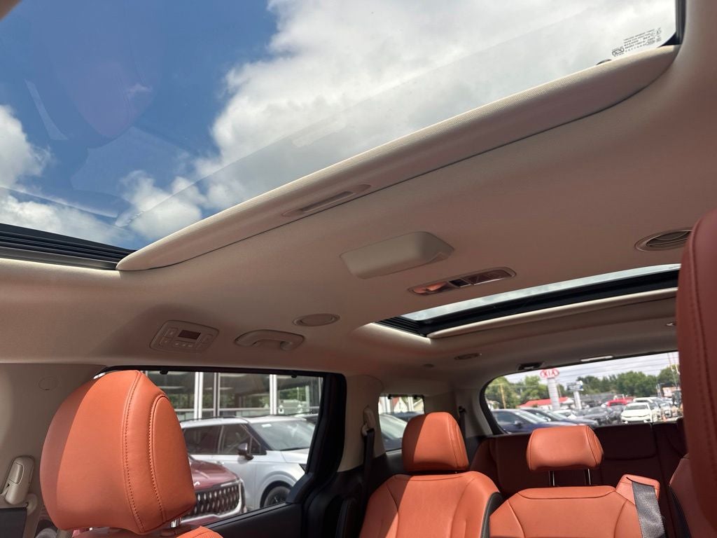 2027 Kia Carnival Hybrid SX
