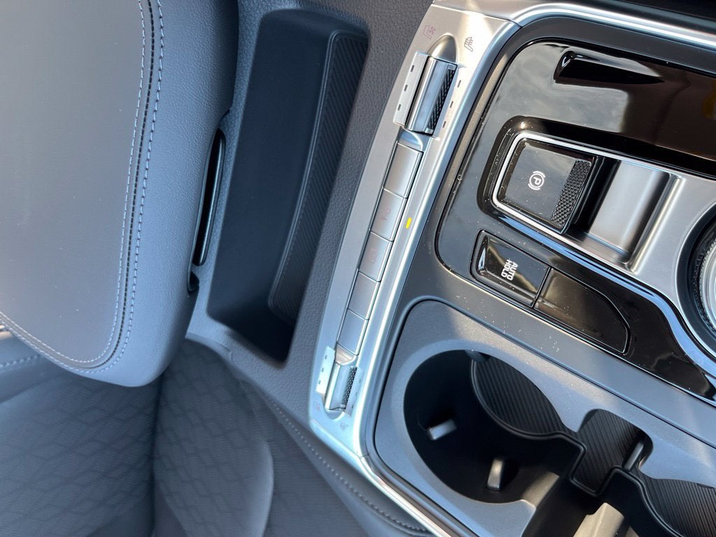 2027 Kia Carnival Hybrid SX