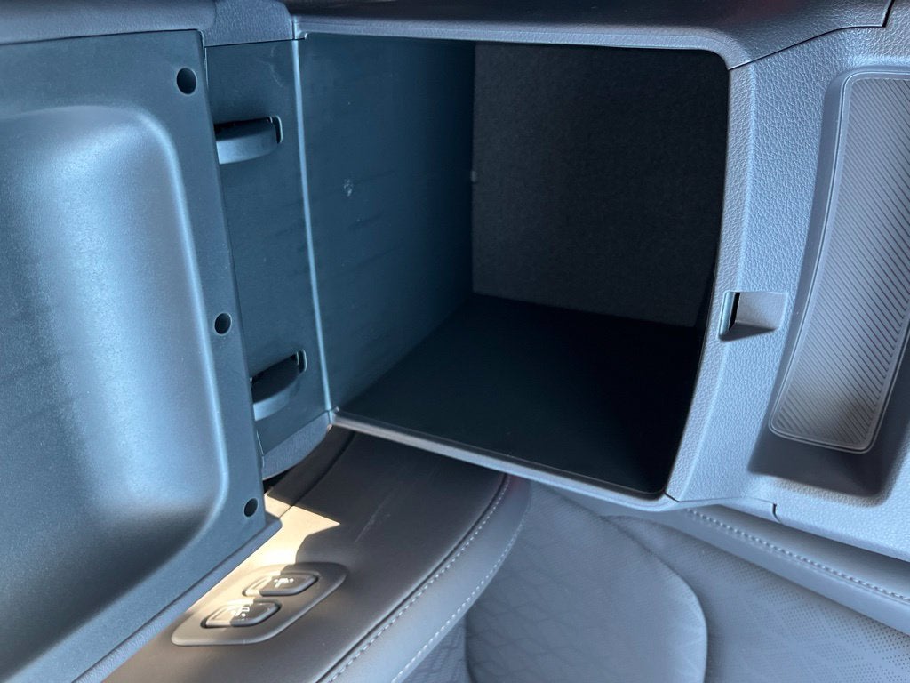 2027 Kia Carnival Hybrid SX