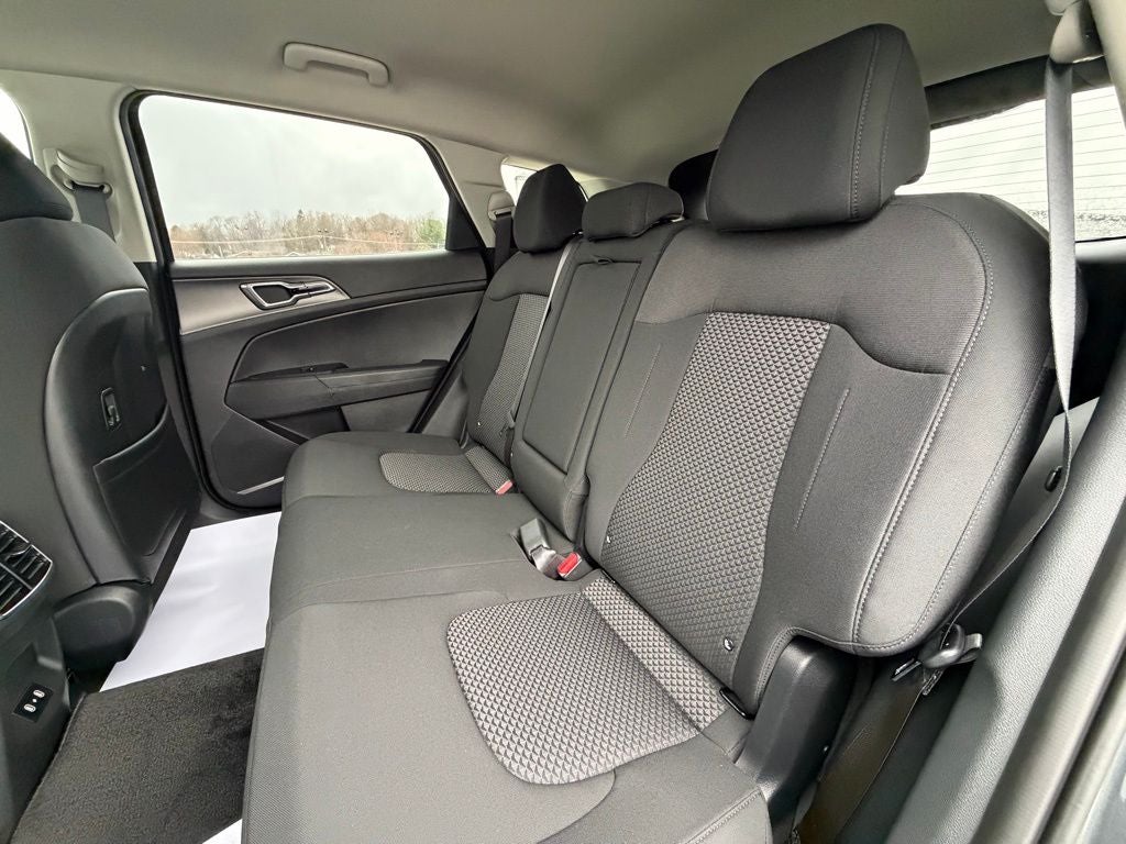 2026 Kia Sportage Hybrid S