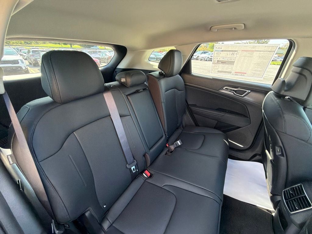 2027 Kia Sportage Hybrid EX