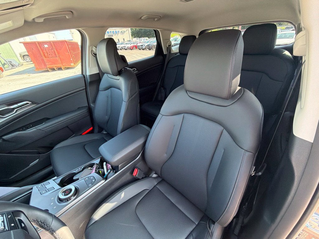 2027 Kia Sportage Hybrid EX