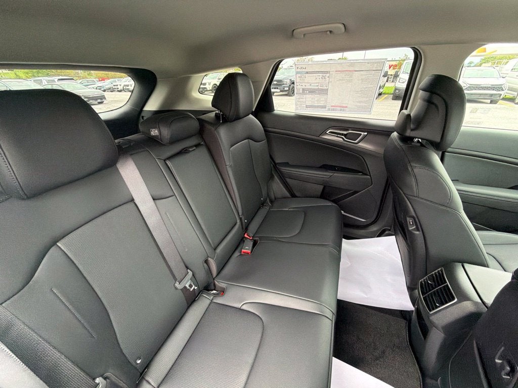 2027 Kia Sportage Hybrid EX