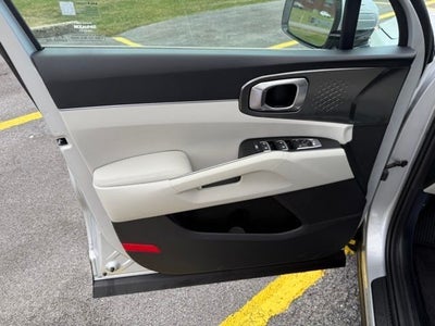 2025 Kia Sorento Hybrid EX